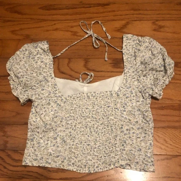 American Eagle floral blue blouse Size Medium coquette brandy melville inspired - Picture 7 of 7